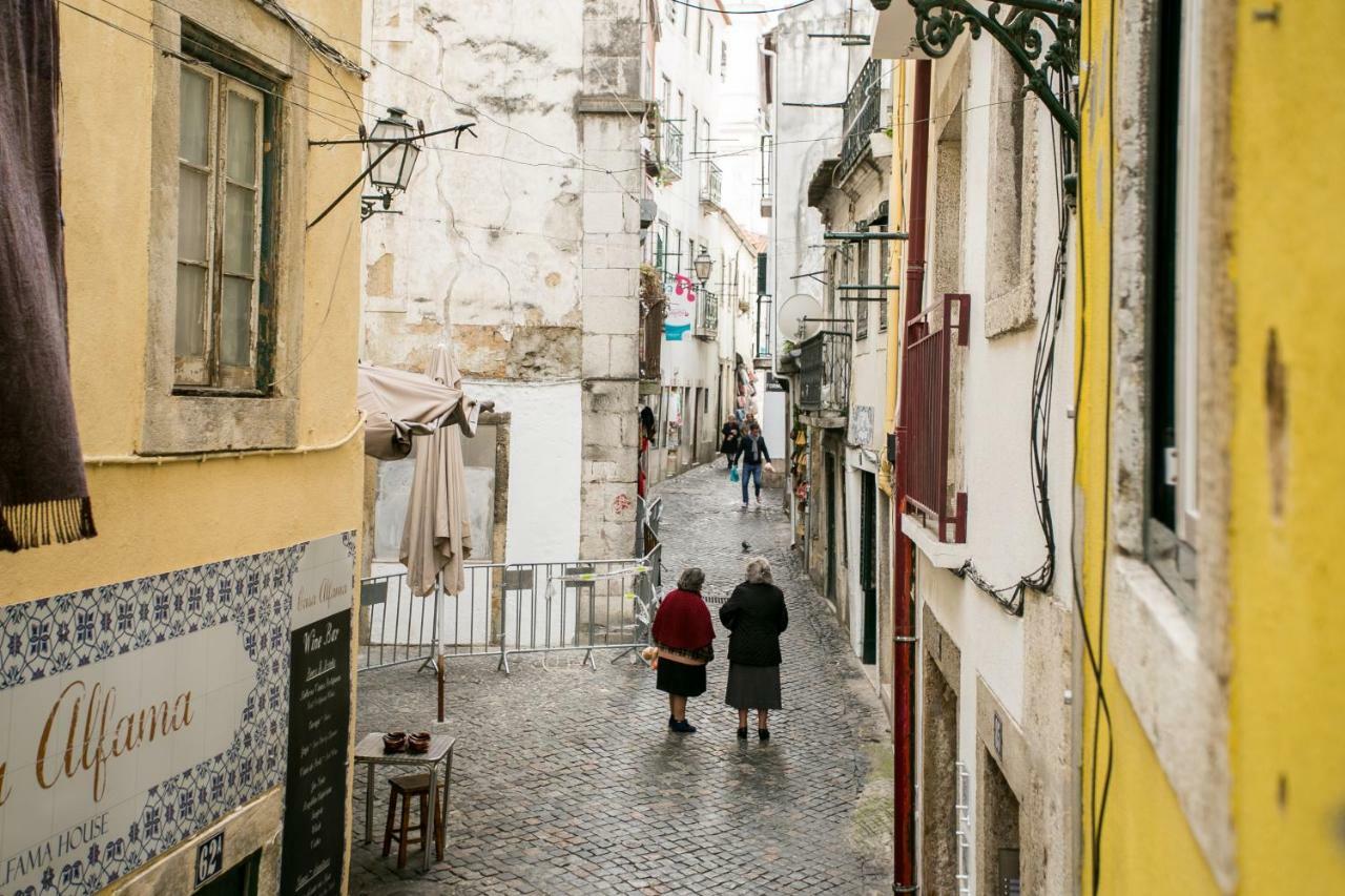 Alfama Apartment Lisbona Esterno foto